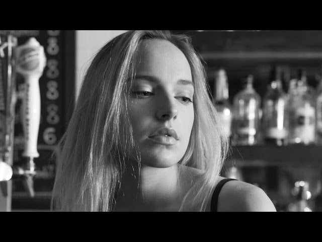 Taste Collection: Living in Black and White